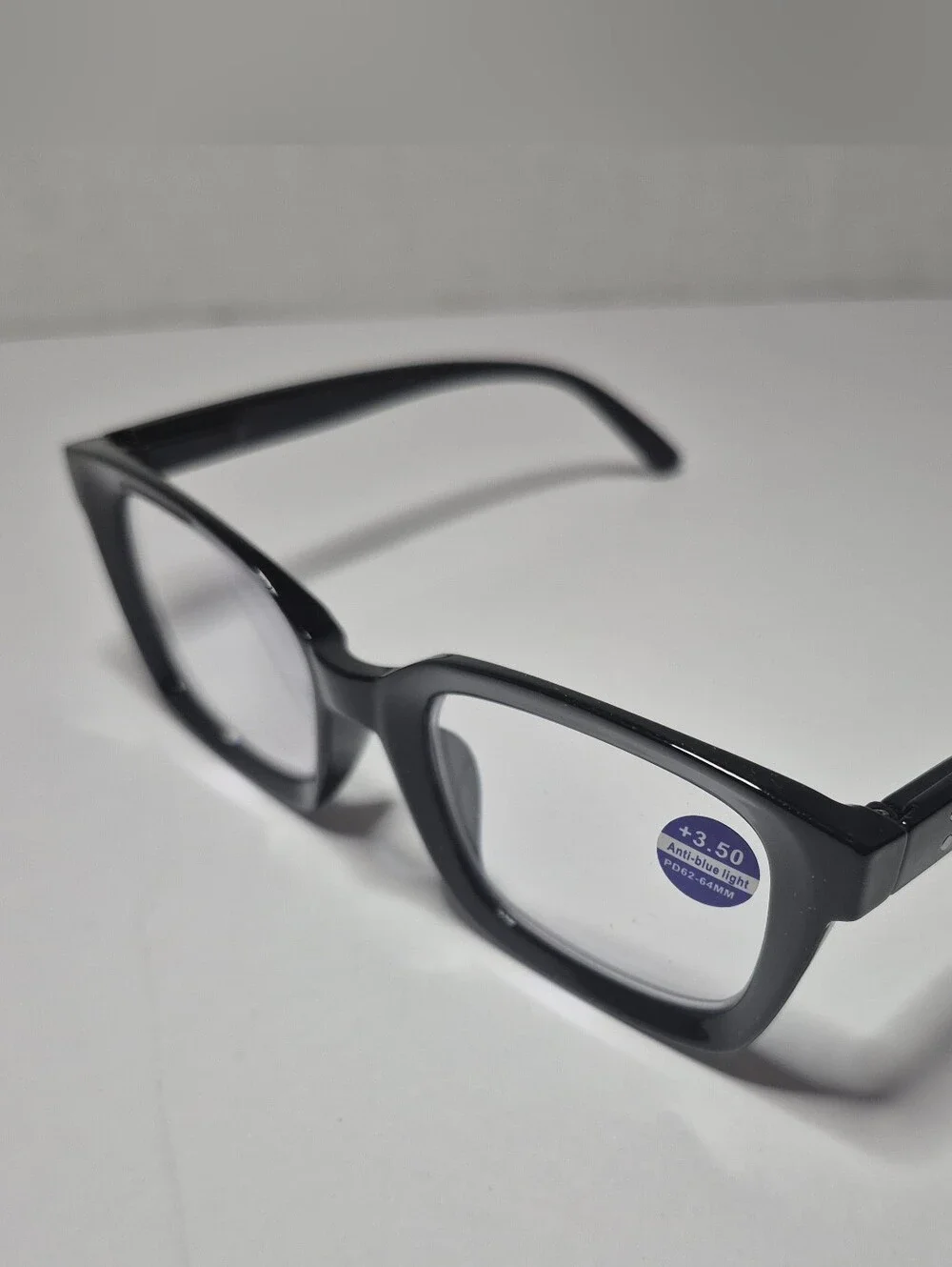 Women's Black Square Reading Glasses - Fashionable Everyday Frame